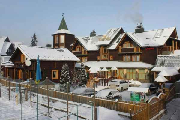 ТОП 5 готелів з екскурсіями біля Буковелю взимку